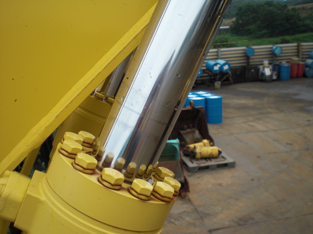 PC200-11 507489 14.JPG